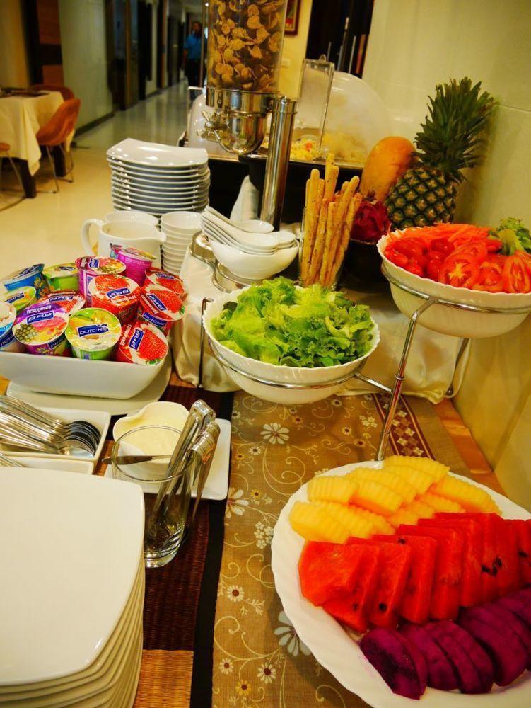 Swutel Hotel Bangkok Exterior photo