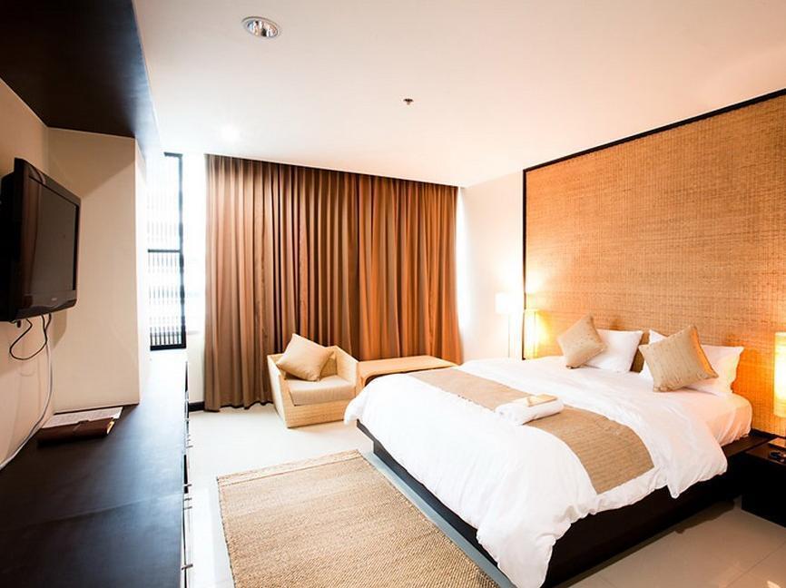 Swutel Hotel Bangkok Exterior photo